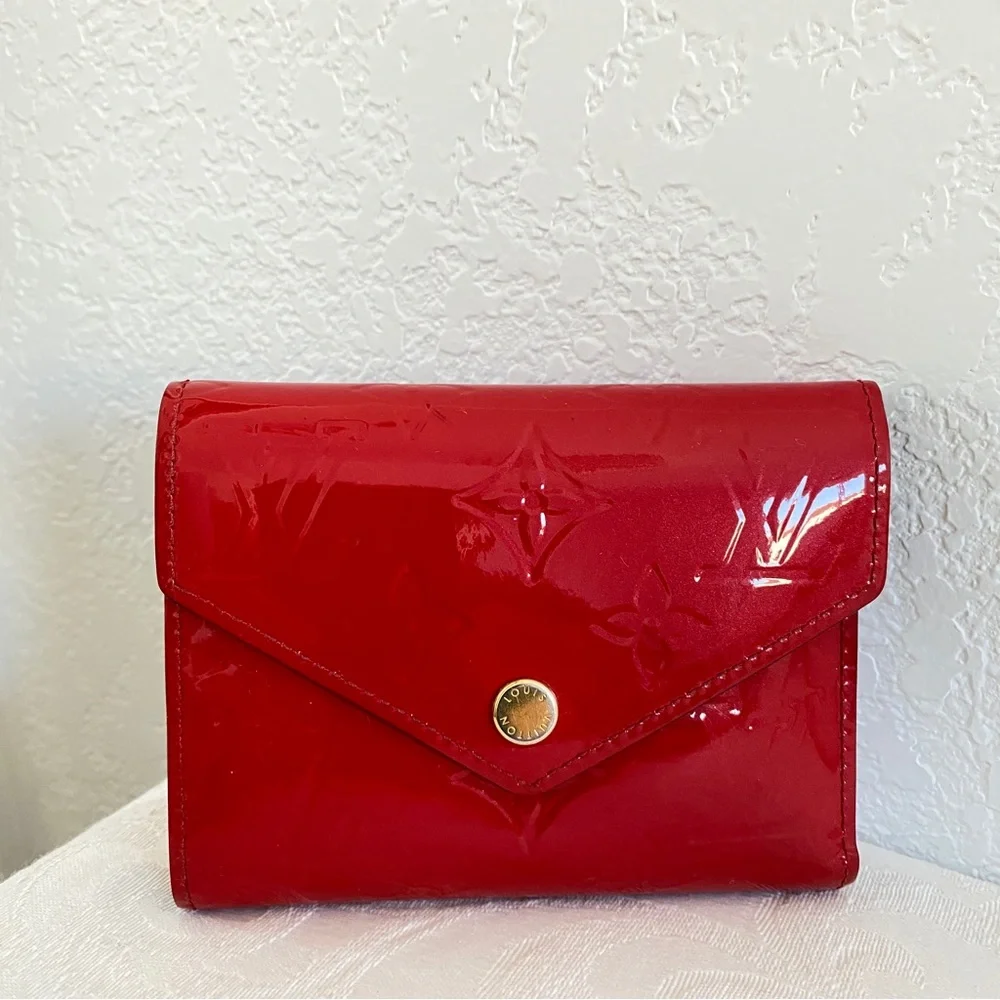 Louis Vuitton Victorine Monogram Vernis wallet
